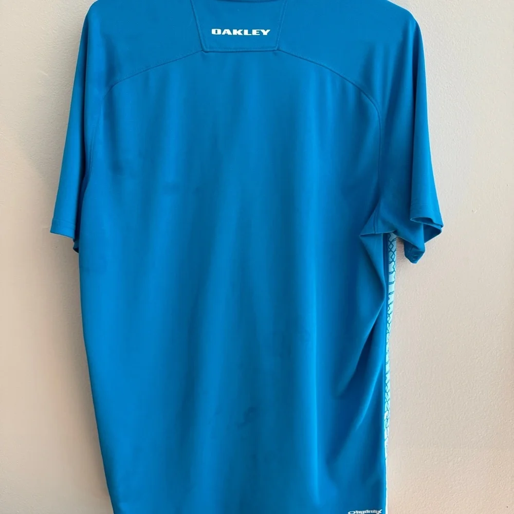 Oakley Men's Sz Large Blue Polo Shirt - Picture 4 of 4